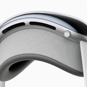 Apple Vision Pro Headset